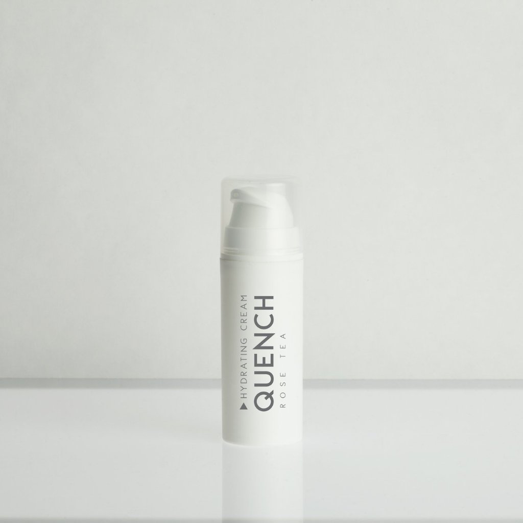 Hydrating Cream + Rose Tea - 1 oz